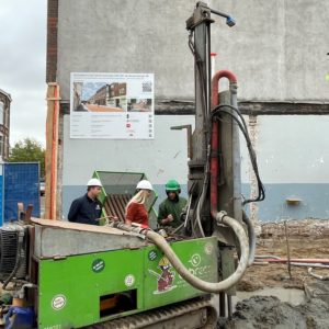 Start bronboringen renovatie project Den Haag